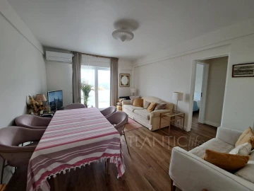 Apartamento T2 para Venda em Santa Maria e São Miguel, São Martinho, São Pedro Penaferrim