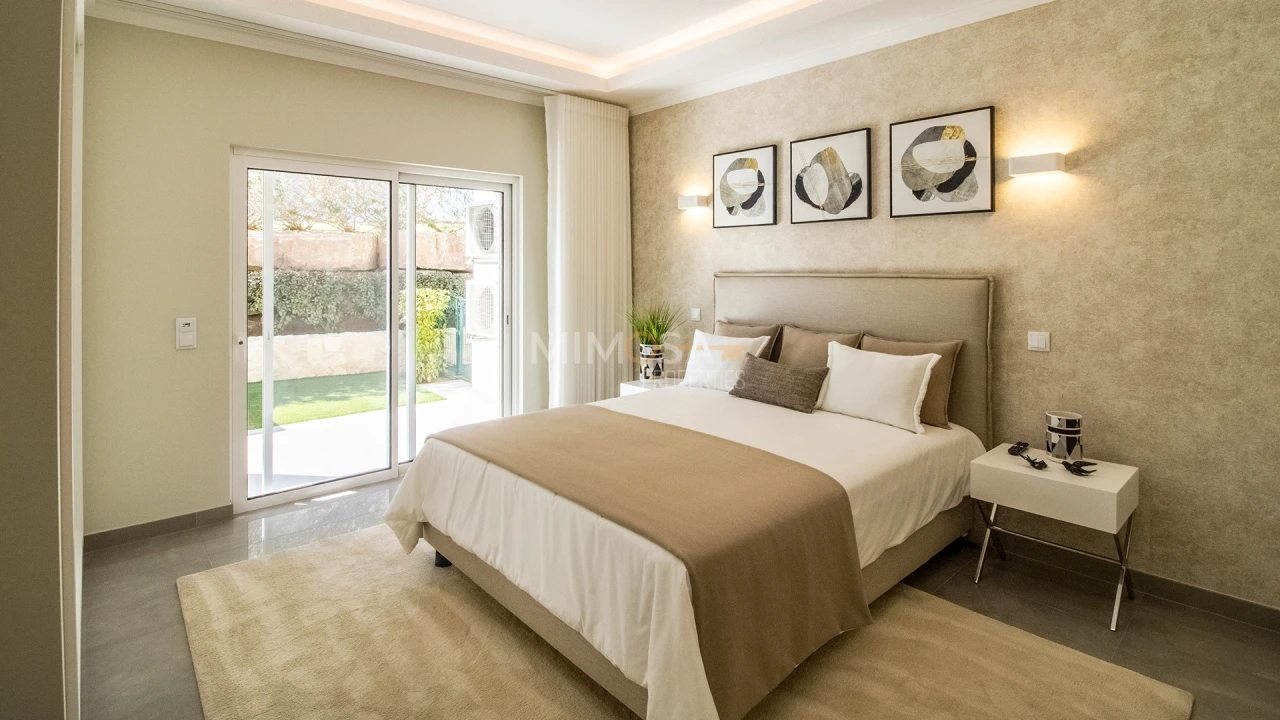 Moradia T2 para Venda em Lagos (São Sebastião e Santa Maria) Foto 15