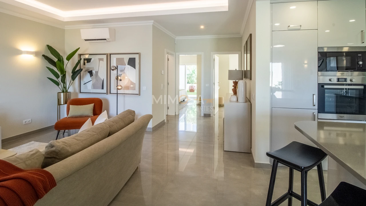 Moradia T2 para Venda em Lagos (São Sebastião e Santa Maria) Foto 4