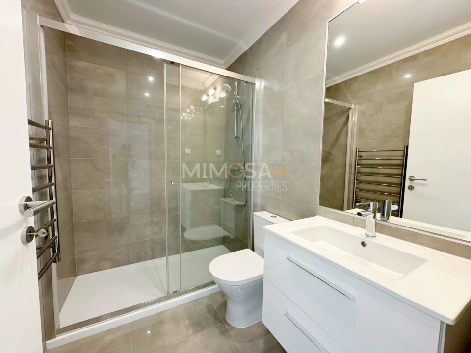 Moradia T2 para Venda em Lagos (São Sebastião e Santa Maria) Foto 15