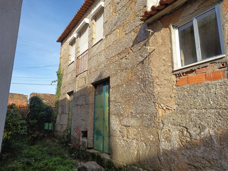 Moradia T1 para Venda em Ovoa e Vimieiro Foto 1
