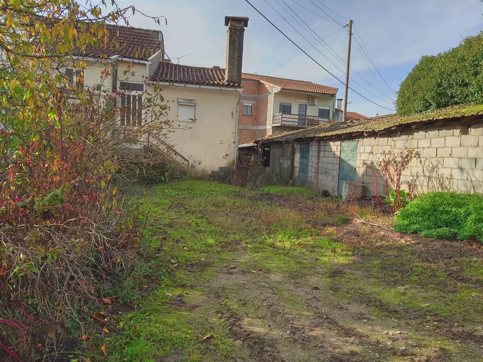 Moradia T1 para Venda em Ovoa e Vimieiro Foto 4