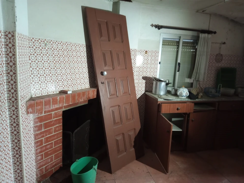 Moradia T1 para Venda em Ovoa e Vimieiro Foto 11