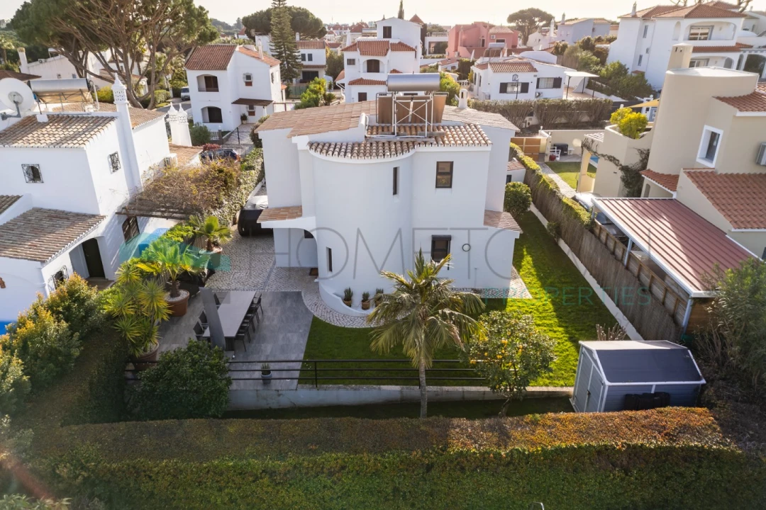 Moradia T3 para Venda em Quarteira Foto 48