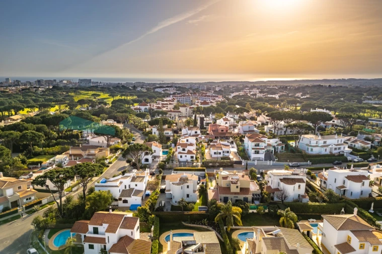 Moradia T3 para Venda em Quarteira Foto 41