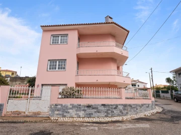 Moradia T4 para Venda em Alcabideche