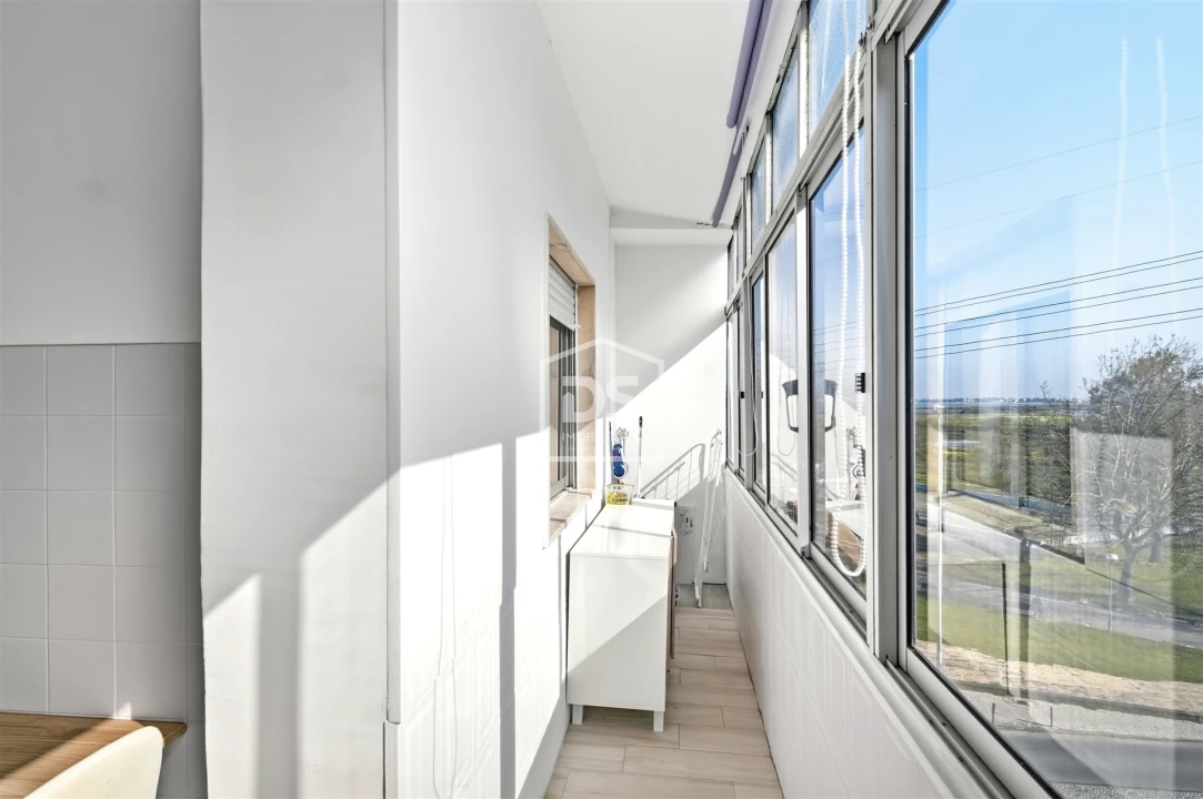 Apartamento T2 para Venda em Baixa da Banheira e Vale da Amoreira Foto 12