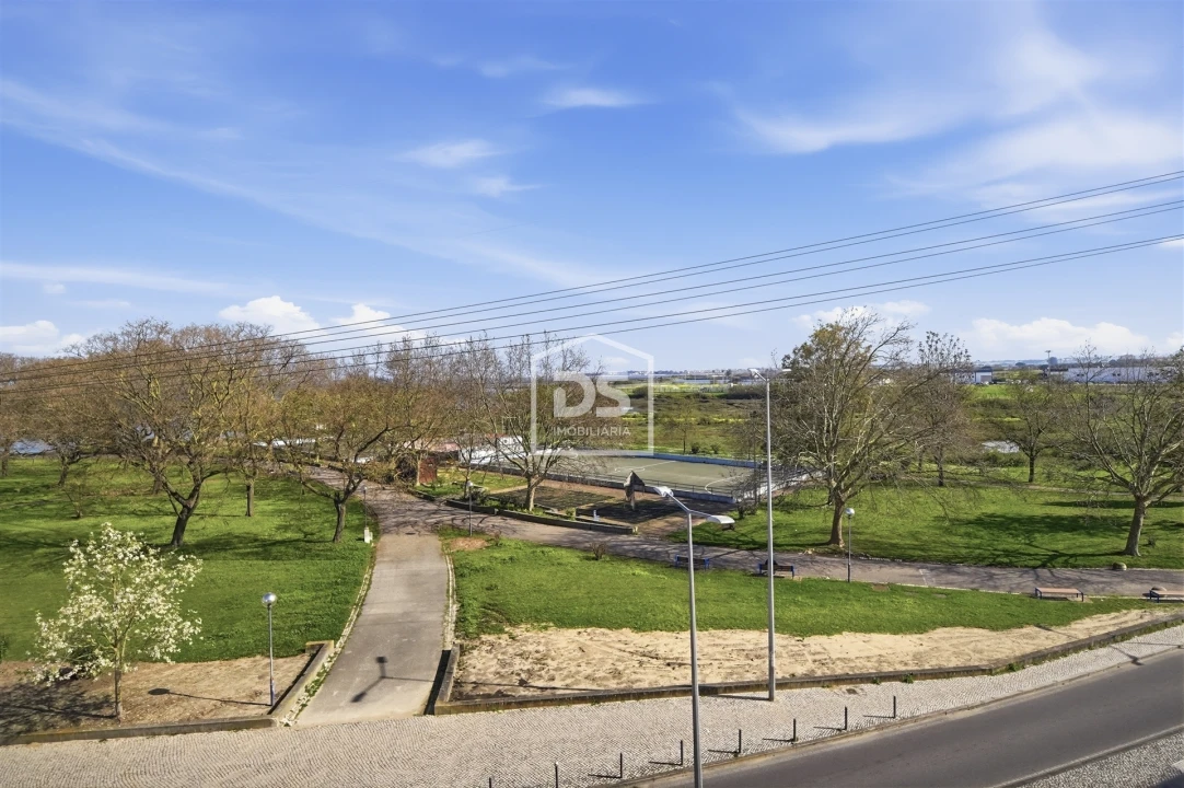 Apartamento T2 para Venda em Baixa da Banheira e Vale da Amoreira Foto 4