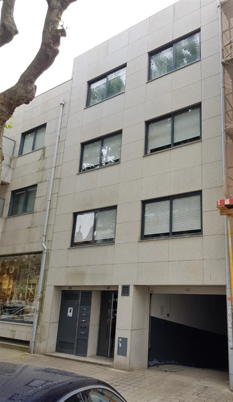 Apartamento T2 para Arrendamento em Aldoar, Foz do Douro e Nevogilde