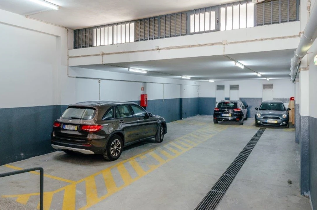 Apartamento T2 para Arrendamento em Aldoar, Foz do Douro e Nevogilde Foto 10