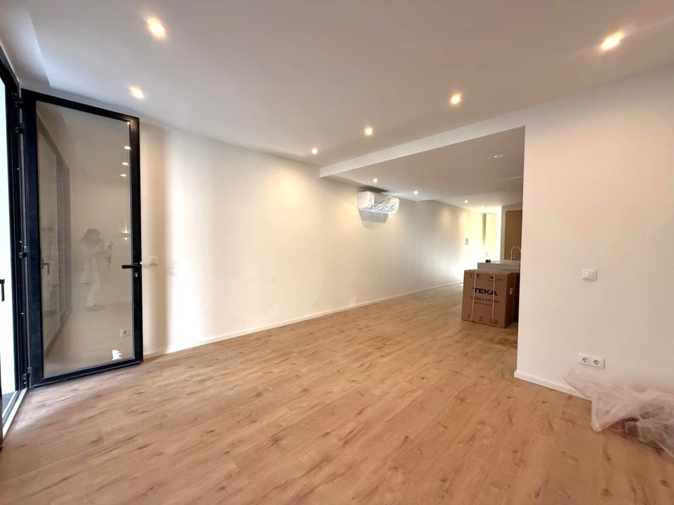 Apartamento T2 para Venda em Lordelo do Ouro e Massarelos Foto 8