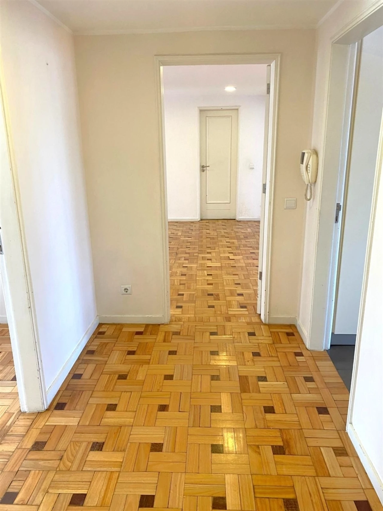 Apartamento T4 para Venda em Aldoar, Foz do Douro e Nevogilde Foto 4