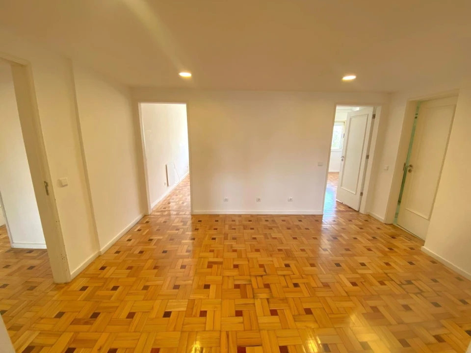 Apartamento T4 para Venda em Aldoar, Foz do Douro e Nevogilde Foto 31