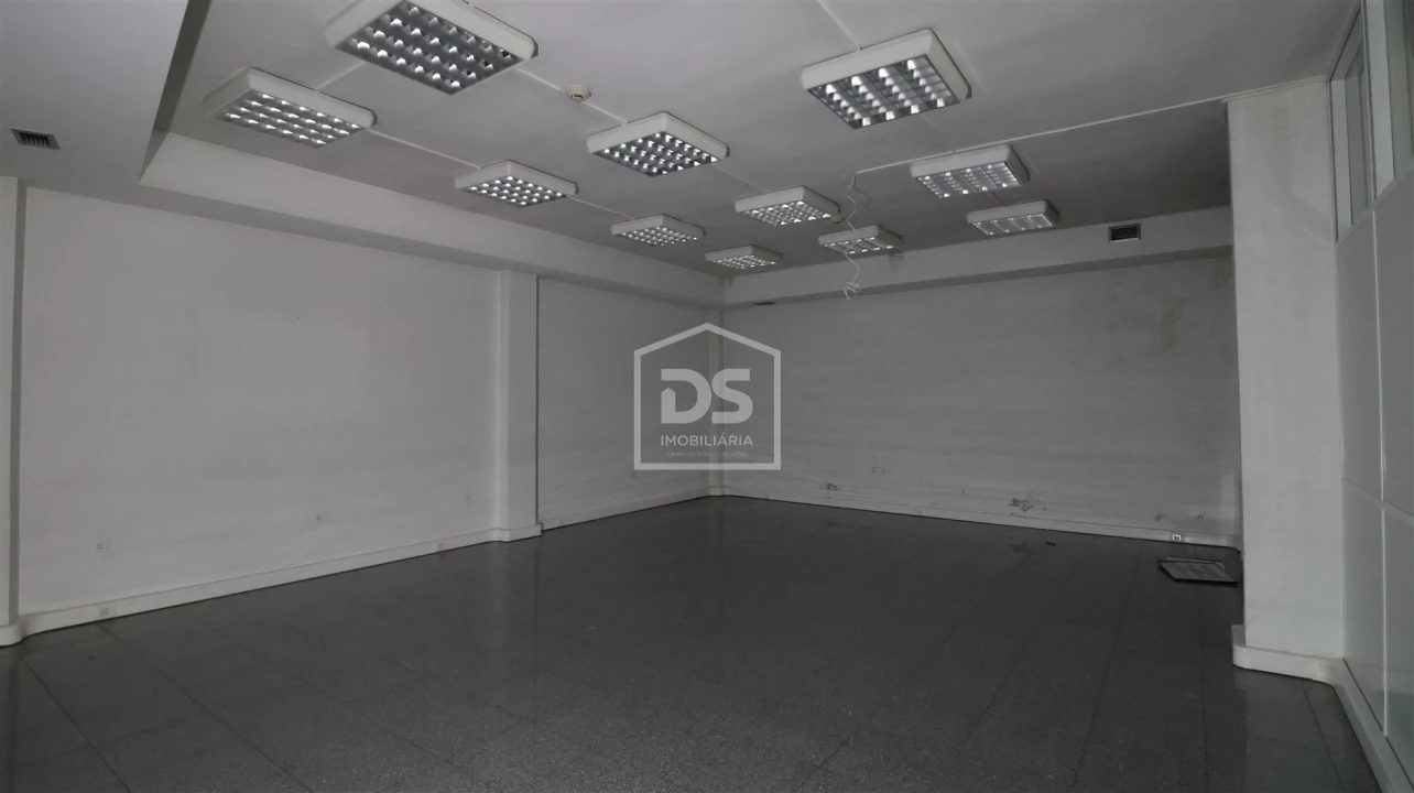 Escritório para Arrendamento em Viseu Foto 8