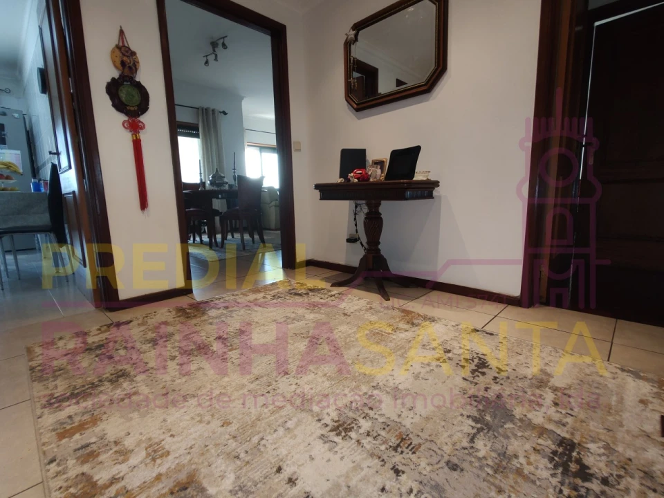 Apartamento T3 para Venda em Sé Nova, Santa Cruz, Almedina e São Bartolomeu Foto 7