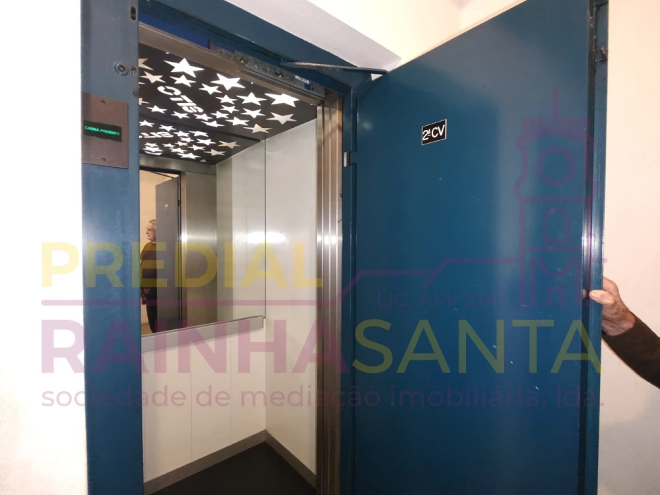 Apartamento T3 para Venda em Sé Nova, Santa Cruz, Almedina e São Bartolomeu Foto 31
