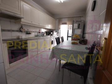 Apartamento T3 para Venda em Sé Nova, Santa Cruz, Almedina e São Bartolomeu