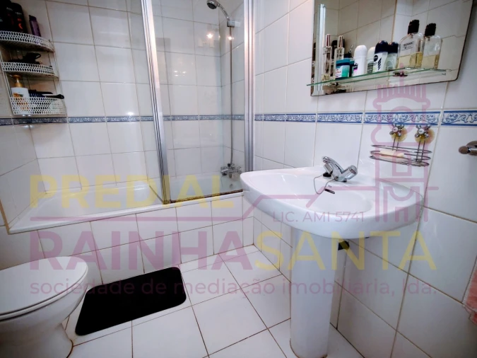 Apartamento T3 para Venda em Sé Nova, Santa Cruz, Almedina e São Bartolomeu Foto 12