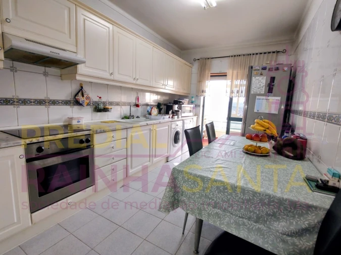 Apartamento T3 para Venda em Sé Nova, Santa Cruz, Almedina e São Bartolomeu Foto 29