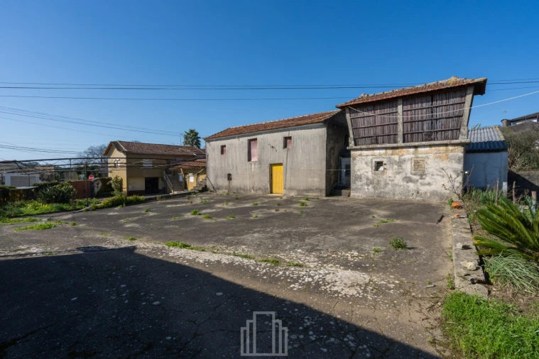 Moradia T4 para Venda em São Miguel do Souto e Mosteirô Foto 11