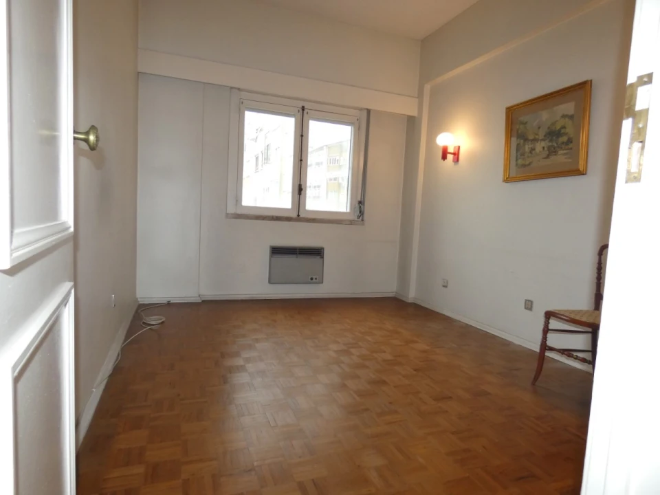 Apartamento T3 para Venda em Benfica Foto 6