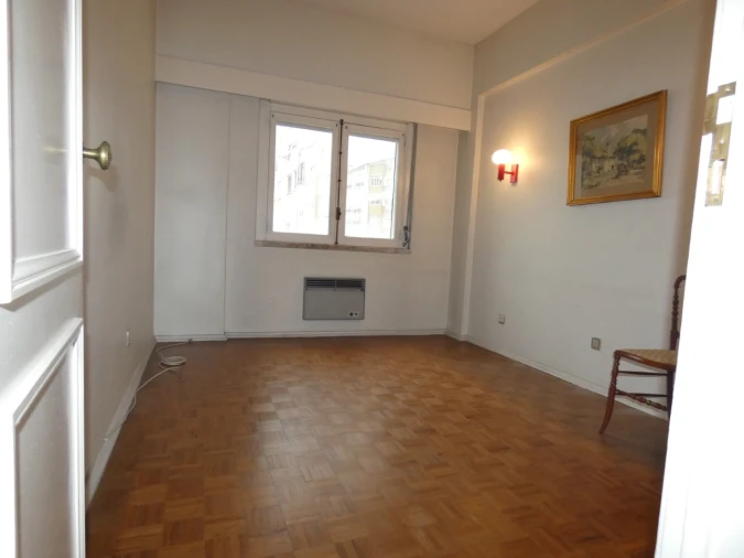 Apartamento T3 para Venda em Benfica Foto 6