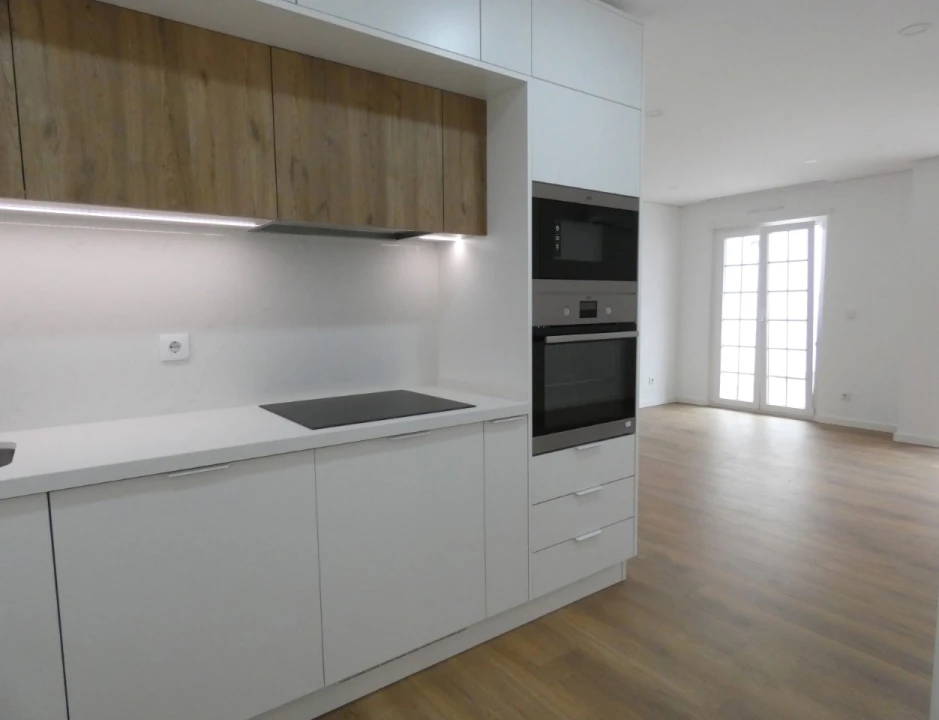 Apartamento T1 para Venda em Águas Livres Foto 2