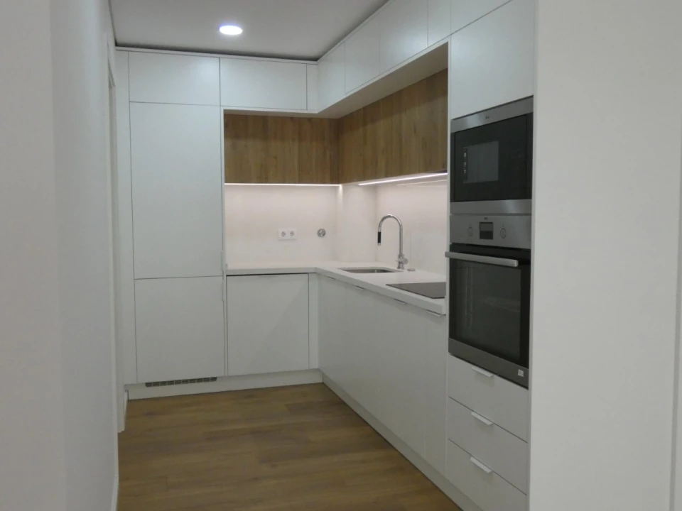 Apartamento T1 para Venda em Águas Livres Foto 5