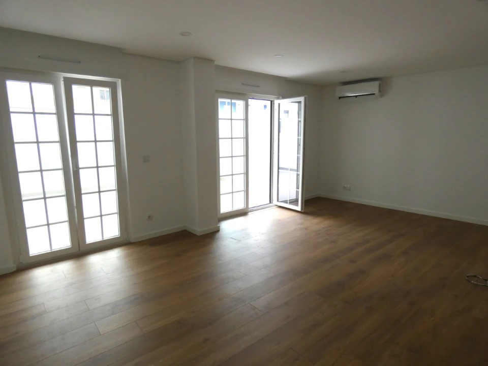 Apartamento T1 para Venda em Águas Livres Foto 9