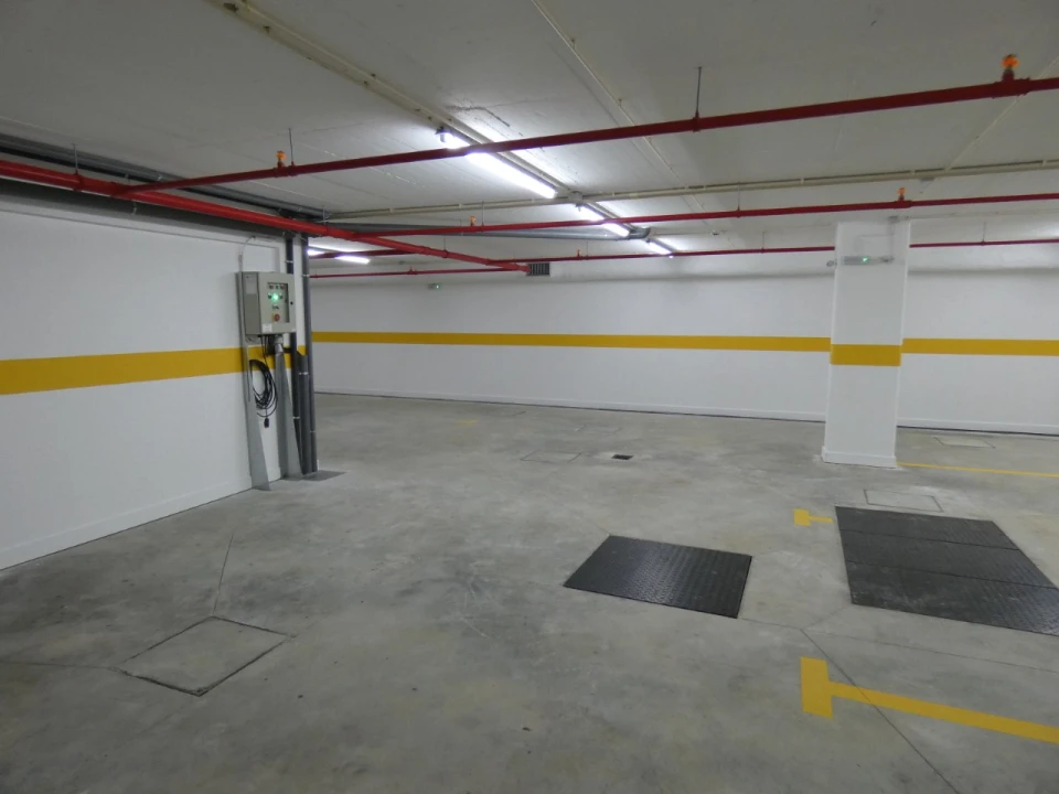 Apartamento T1 para Venda em Águas Livres Foto 25