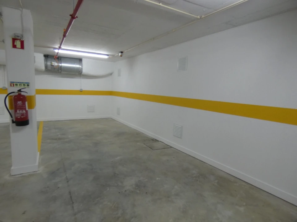 Apartamento T1 para Venda em Águas Livres Foto 26