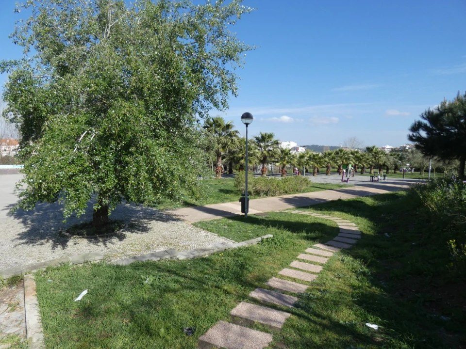 Apartamento T1 para Venda em Águas Livres Foto 34