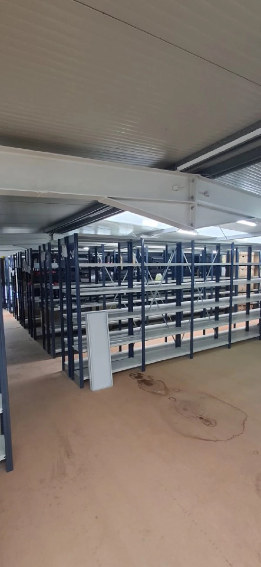 Armazém para Venda em Póvoa de Santa Iria e Forte da Casa Foto 21