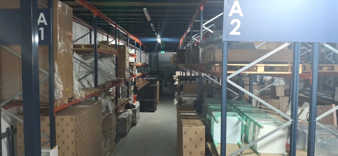 Armazém para Venda em Póvoa de Santa Iria e Forte da Casa Foto 3