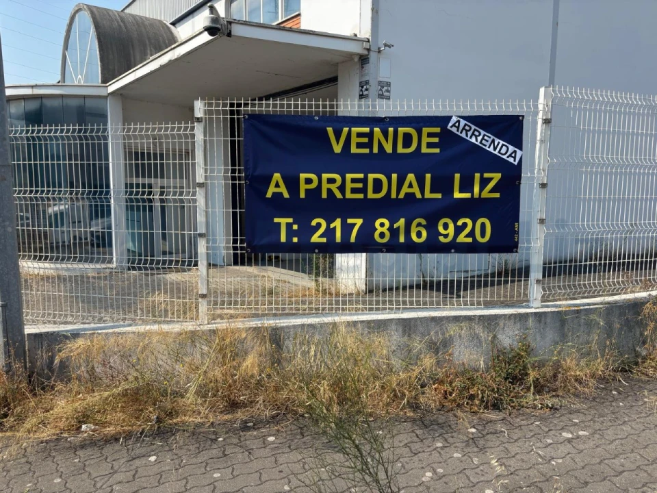 Armazém para Arrendamento em Póvoa de Santa Iria e Forte da Casa Foto 1