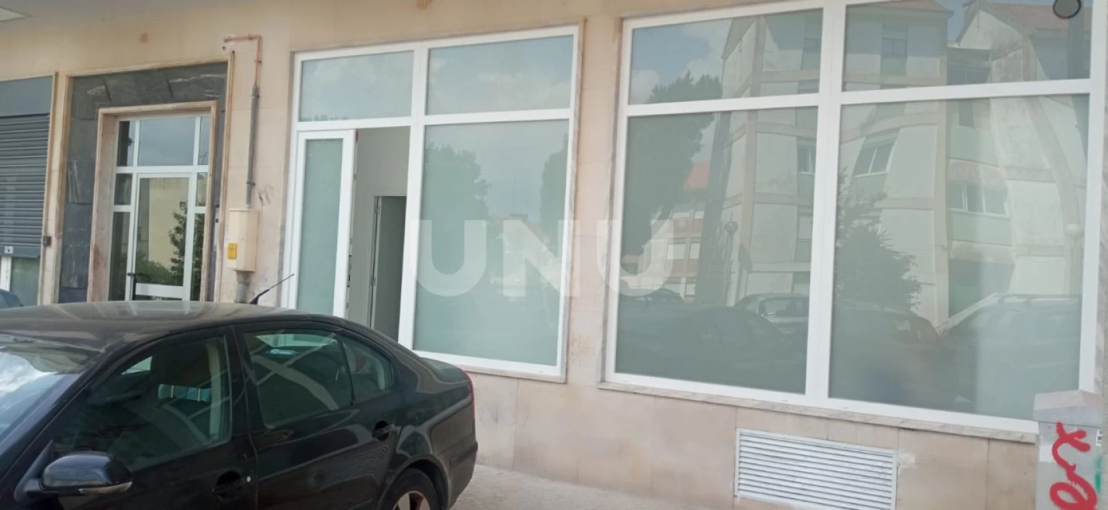 Loja para Venda em Laranjeiro e Feijó Foto 3