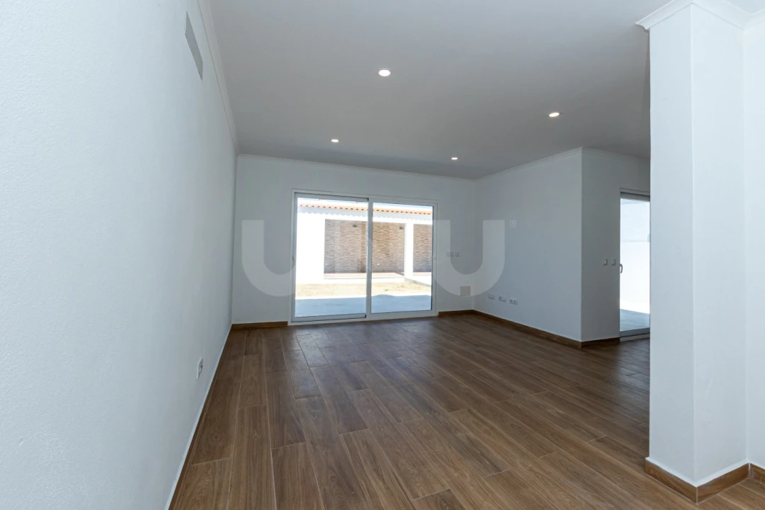 Moradia T2 para Venda em Bacelo e Senhora da Saúde Foto 14