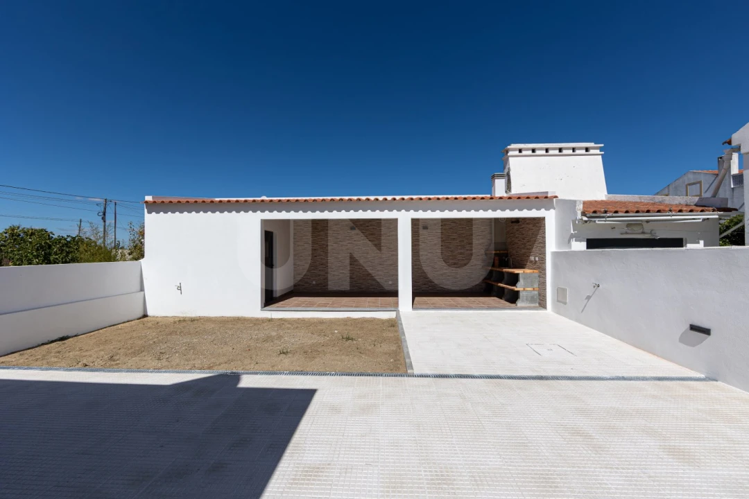 Moradia T2 para Venda em Bacelo e Senhora da Saúde Foto 19