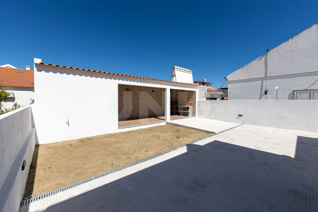 Moradia T2 para Venda em Bacelo e Senhora da Saúde Foto 21