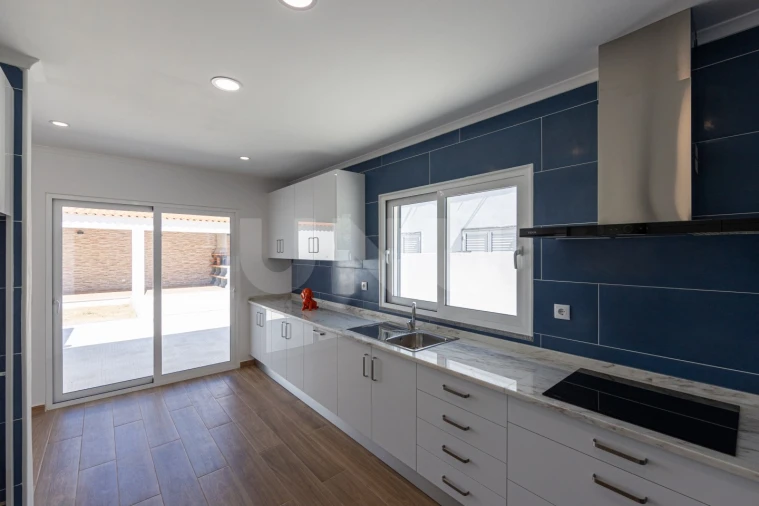 Moradia T2 para Venda em Bacelo e Senhora da Saúde Foto 4