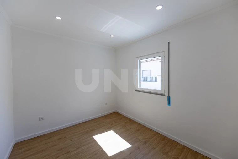 Moradia T2 para Venda em Bacelo e Senhora da Saúde Foto 9