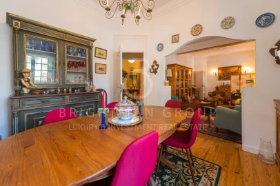 Moradia T17 para Venda em Cascais e Estoril