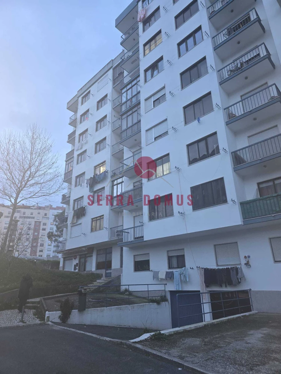 Loja para Venda em Rio de Mouro Foto 8