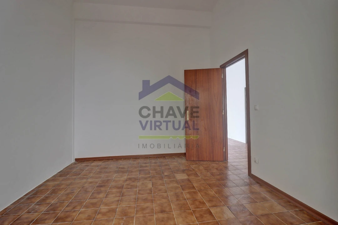 Loja para Venda em Bombarral e Vale Covo Foto 12