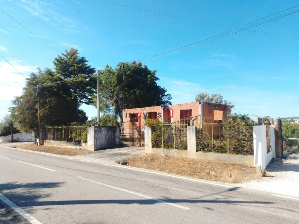 Terreno para Venda em Alcanhões Foto 2