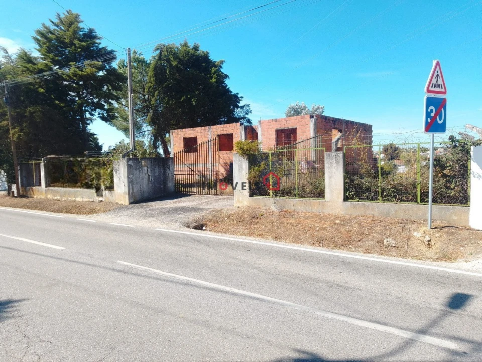 Terreno para Venda em Alcanhões Foto 1