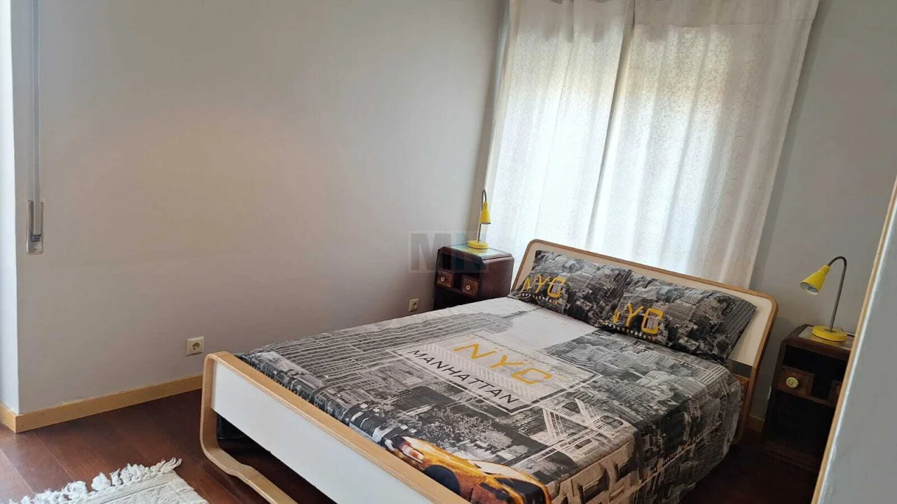 Apartamento T2 para Venda em Santo Antonio dos Olivais Foto 12