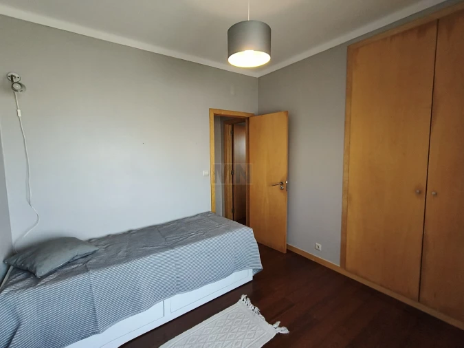 Apartamento T2 para Venda em Santo Antonio dos Olivais Foto 18
