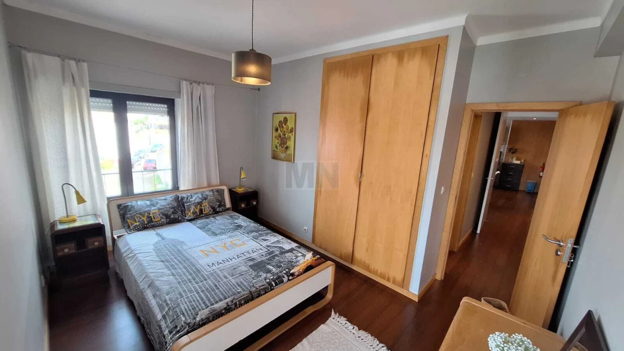 Apartamento T2 para Venda em Santo Antonio dos Olivais Foto 13