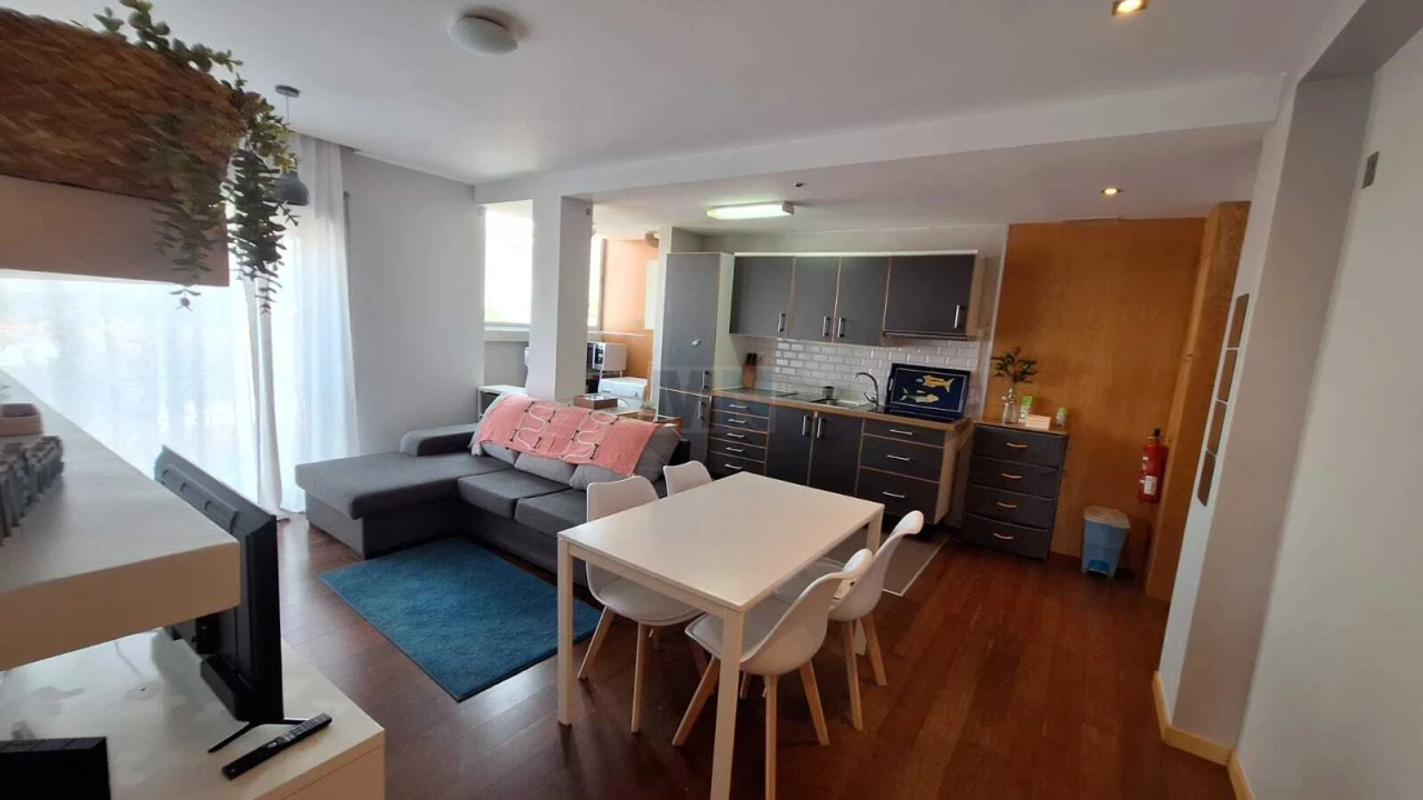 Apartamento T2 para Venda em Santo Antonio dos Olivais Foto 19